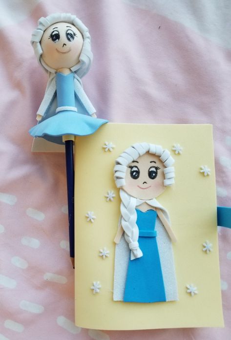 Cards Handmade Birthday, Graduation Congratulations, Elsa Birthday, Snow Sculptures, Birthday Card Craft, Grad Cards, Frozen Anna, Congrats Card, Anna Elsa