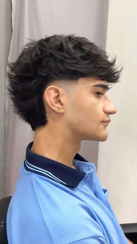 Hairstyles Mullet Men, Mullet Fade Haircut, Mens Straight Hair, Fade Haircut Designs, Taper Fade Short Hair, Young Men Haircuts, Fade Haircut Curly Hair, Mullet Fade, Mens Haircuts Short Hair