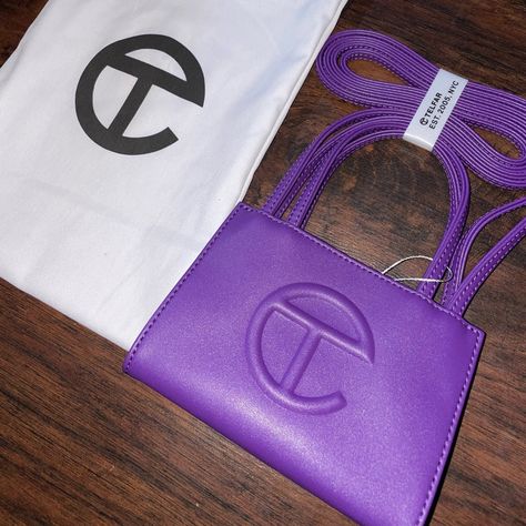 Telfar Shopping Bag Brand New New Color Grape Shopping Bag Comes With Dust Bag Sold Out Price Is Firm No Free Shipping #Coach #Katespade #Yaito #Brandonblackwood #Hat Purple Telfar Bag Outfit, Purple Telfar Bag, Purple Girly Things, Telfar Bag Outfit, Telfar Shopping Bag, Telfar Bags, Branded Shopping Bags, Marc Jacobs Snapshot Bag, Telfar Bag