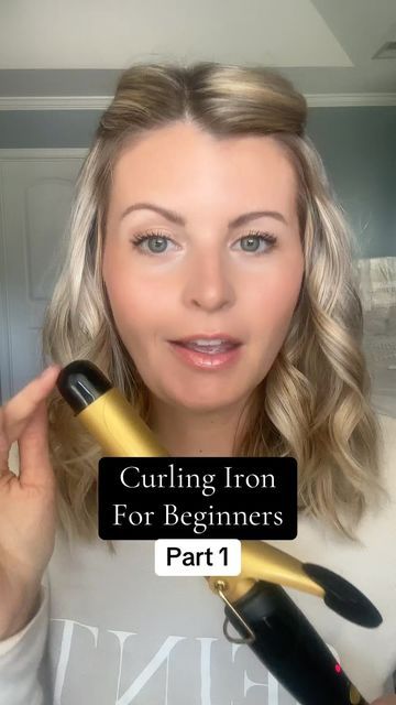 Curly Iron Tutorial, How To Curl Hair With Curling Iron Video, Lange Curling Iron, Curling Iron Tutorial, Curling Iron Tips, Iron Hairstyles, Glamour Room, Curly Iron, Holographic Hair