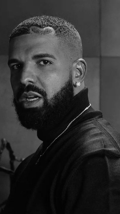 Drake Black And White Aesthetic, Drake Black And White, Drake Photography, Drake Wallpaper, Rnb Aesthetic, Drake Fashion, Aubrey Graham, Drake Photos, Drake Drizzy