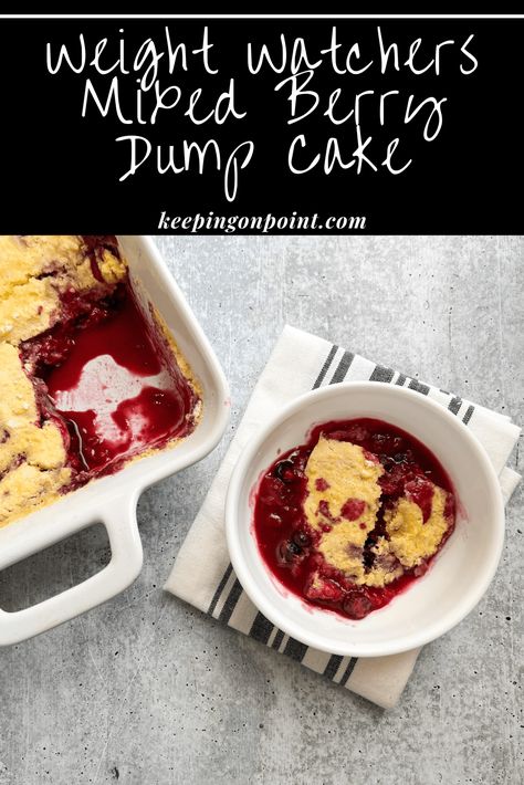 Mixed Berry Dump Cake Mixed Berry Dump Cake, Berry Dump Cake, Easy Blueberry Desserts, Sugar Free Yellow Cake, Ww Sweets, Keeping On Point, Pound Dropper, Low Calorie Recipes Dessert, Berry Cobbler