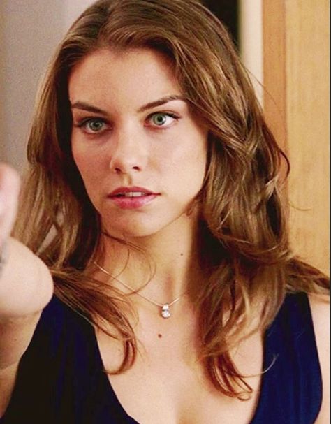 Bela Talbot, Supernatural Bella Supernatural, Bela Talbot, Lauren Cohen, Maggie Greene, Lauren Cohan, Woman Crush, Celebrities Female, Supernatural, Pretty People