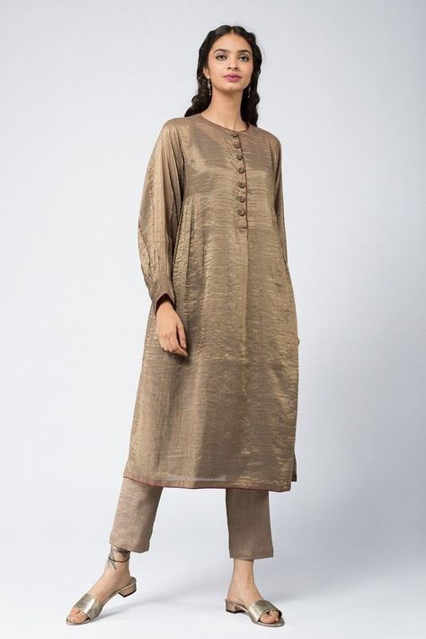 Tissue Dress Designs, Tissue Suits Design, Tissue Dress, Kurti Neckline, Tissue Kurta, Latest Dress Design, Simple Kurta Designs, Good Earth, Pakistani Fashion Casual