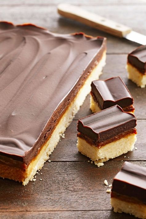 Slice And Bake Shortbread, Billionaire Shortbread Bars, Easy Caramel Slice, Shortbread Caramel Chocolate Bars, Best Chocolate Brownie Recipe, Brown Sugar Cookie Recipe, Double Chocolate Cookies Recipe, Caramel Shortbread, Ultimate Chocolate Chip Cookie