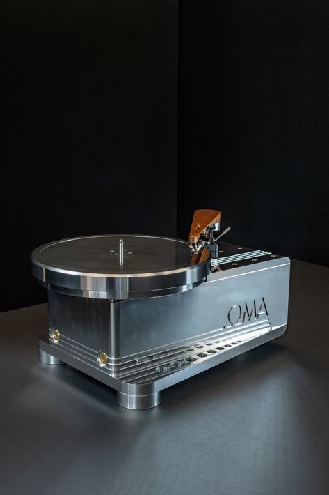 Audio Technica Turntable Aesthetic, Hifi Music System, Turntable Setup, Diy Turntable, Turntable Vintage, Technics Turntables, Audiophile Turntable, High End Turntables, Music Recording Studio