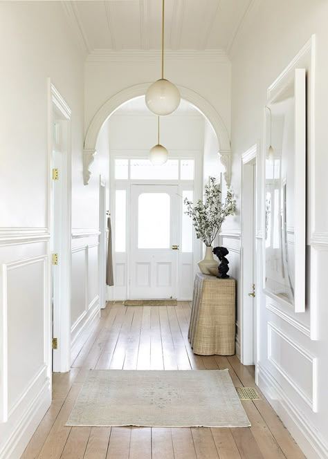 Nz Villa Renovation, Old Queenslander Homes Interiors, Villa Interiors Nz, Victorian Entryway, Villa Renovation, Nz House, Hamptons Aesthetic, Queenslander House, White Hallway