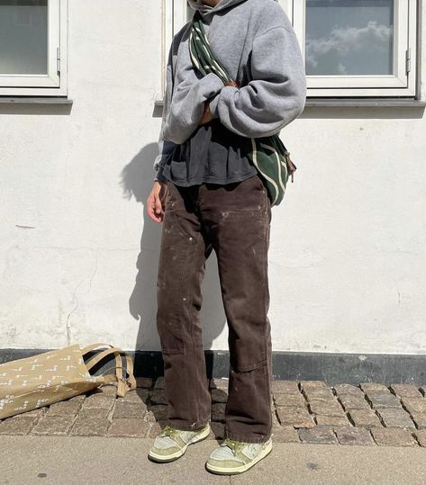 Brown Double Knee Pants Outfit, Brown Carpenter Pants Outfit Men, Double Knee Pants Outfit, Double Knee Pants Outfit Men, Carhartt Double Knee Pants Outfit, Knee Pants Outfit, Carpenter Pants Outfit, Streetwear Boy, Mens Inspo