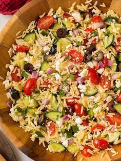 10 Weight-Loss Lunches Under 400 Calories | Eat This Not That Cena Light, Greek Orzo, Greek Orzo Salad, Orzo Salad Recipes, Orzo Pasta Salad, Easy Pasta Salad Recipe, Greek Pasta, Orzo Salad, Easy Pasta Salad