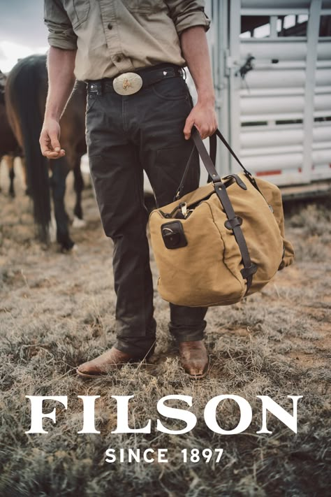 Mens Rugged Style Outdoors, Buffalo Farm, Rugged Gentleman, Filson Bags, Camping Fashion, Rugged Aesthetic, Lumberjack Style, Spring Campaign, Camping Clothes