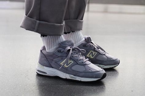 Work Boots, Dad Shoes, Basketball shoes and Square-Toed Loafers are all given the spotlight in this article about The Return of 1990s Footwear in 2018. New Balance 993 Outfit, Nb Sneakers, New Balance Suede, New Balance 993, Hypebeast Women, Century Shoes, Highsnobiety Fashion, New Balance Outfit, Sneaker Outfits