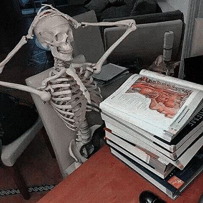 Skeleton Pics, Silly Skeleton, Funny Skeleton, Funny Profile, Funny Profile Pictures, Funny Reaction Pictures, Cartoon Profile Pics, A Doctor, Reaction Pictures