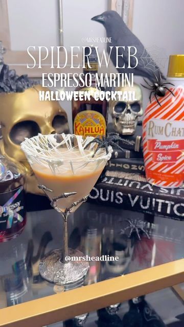 Spooky Espresso Martini, Halloween Espresso Martini, Alcohol Ideas, Espresso Martini Recipe, Decoration For Halloween, Cocktails Recipes, Drink Responsibly, Pop Up Bar, Spooky Spiders