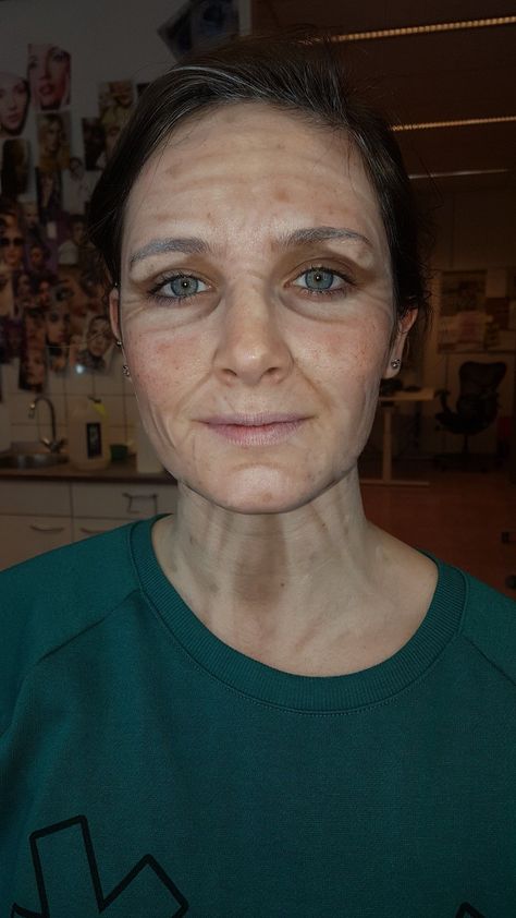 How To Make Wrinkles With Makeup, Wrinkle Makeup Halloween, Old Person Stage Makeup, Old Person Makeup Halloween, Old Person Costume Makeup, Aging Stage Makeup, Old Age Theatre Makeup, Old Lady Stage Makeup, Old Woman Makeup Halloween