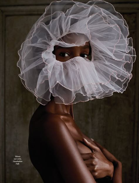 Richard Phibbs Focuses On Judy Kinuthia in Vogue Greece — Anne of Carversville Butterfly Locs Crochet Hair, Butterfly Locs Crochet, Locs Crochet, Butterfly Locs, Fashion Mask, Fashion Photography Inspiration, Vogue Japan, Model Face, Soft Focus