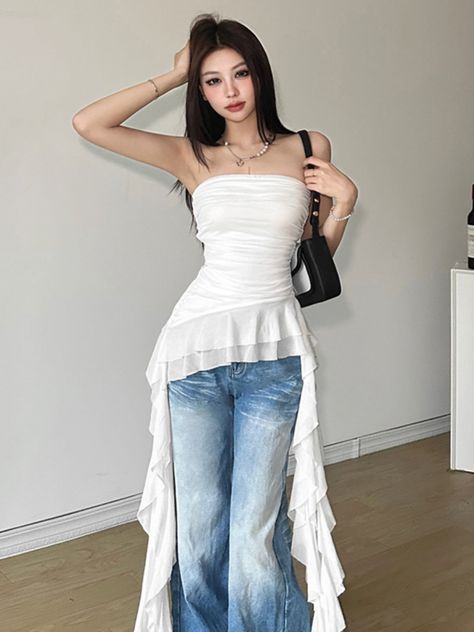 Outfits Y2k, Fashionista Clothes, Korea Fashion, Summer Fashion Outfits, Bandeau Top, White Maxi Dresses, Kpop Outfits, London Fashion, London Fashion Week