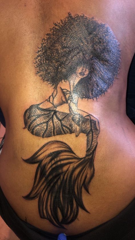 African American Mermaid Tattoo, Afrocentric Medusa Tattoo, Water Yourself Tattoo, Afro Fairy Tattoo, Black Culture Tattoos For Women, Black Mermaid Tattoo, Small Tattoos Traditional, Black Goddess Tattoo, Tattoo Ideas Minimalist