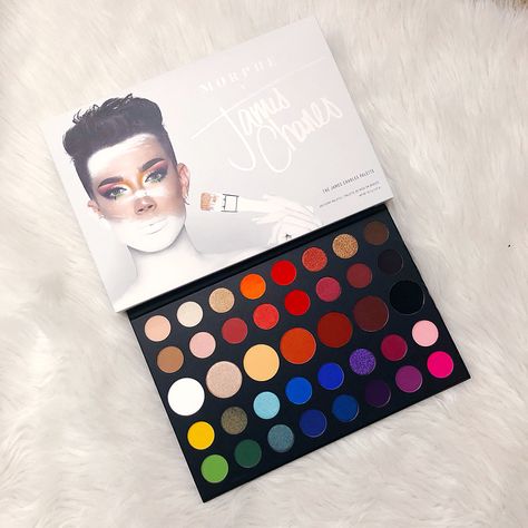 James Charles palette James Charles Makeup Palette, Art Eyeshadow, Eye Shadow Looks, James Charles Palette, Eyeshadow Step By Step, Watercolor Eyes, Trendy Eyeshadow, Eyeshadow For Blue Eyes, Morphe Makeup