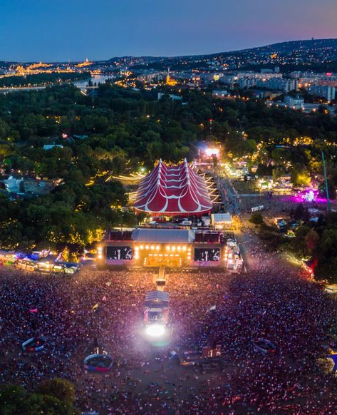 Vision Board For 2023, Sziget Festival, Future Festival, Mood Board 2023, Festival Aesthetic, Austrian Alps, Responsible Tourism, Festival Inspo, Wellness Retreat