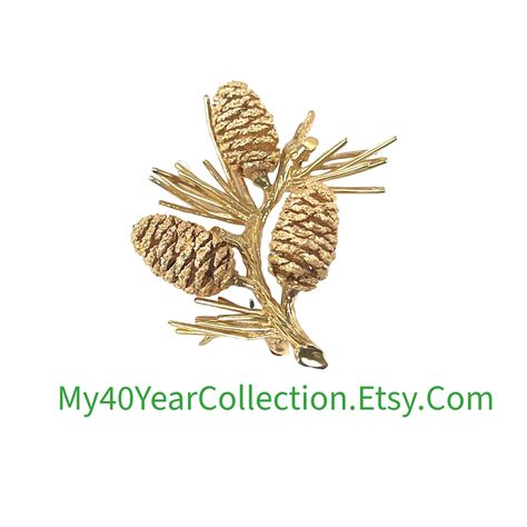 Vintage Brooch - 14kt Yellow Gold Brooch Pin - Pine Bough With Pinecones - Elegant Mid Century Jewelry - Gift For Her - My40YearCollection by My40YearCollection on Etsy Gold Brooch, Mid Century Jewelry, Gold Brooches, Vintage Brooch, Vintage Shop, 14kt Gold, Pine Cones, Vintage Brooches, Vintage Finds