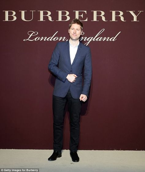 Bailey stepped down from his position as chief creative officer of Burberry after 17 years... #fashionista #burberry #christopherbailey Second Wedding Dresses, Christopher Bailey, Magazine Cover Design, Vogue India, Photography Magazine Cover, Burberry London, Runway Models, Red Carpet Looks, British Royal Family