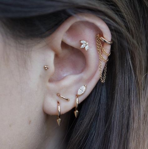 Constelation Piercing, Stacked Lobe, Maria Tash Earrings, Opal Belly Ring, Pregnancy Belly Rings, Piercing Inspo, Gold Belly Ring, Cartilage Jewelry, Maria Tash