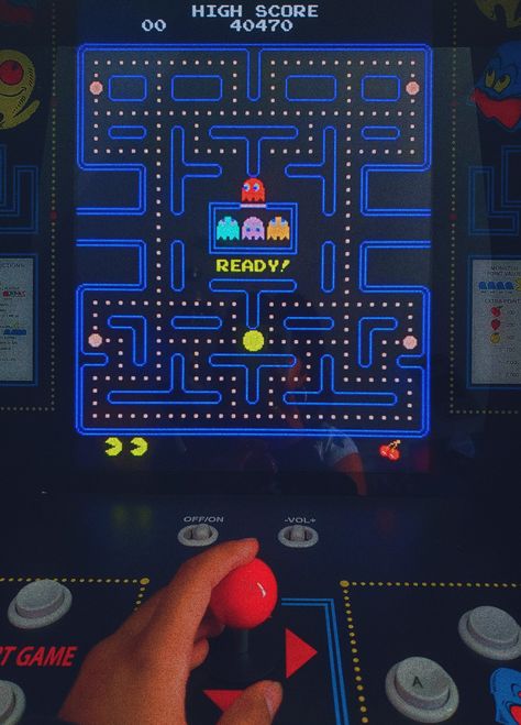 Pac man edit Geek Culture Aesthetic, Game Development Aesthetic, Video Game Night, Video Game Designer Aesthetic, Pacman Aesthetic, Old School Aesthetic 90s, Retro Video Game Aesthetic, Old Games Aesthetic, Old Video Games Aesthetic