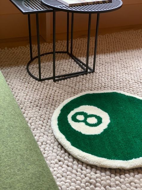 Rug Inspo Aesthetic, Rug For Room Aesthetic, 8ball Carpet, Cool Room Rugs, Stussy 8 Ball Rug, Tufted Rug Inspiration, Cool Tufted Rugs, Cool Rug Designs, 8 Ball Room Decor