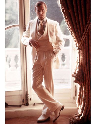 Robert Redford in The Great Gatsby Gatsby Movie, 1920s Mens Fashion, Jay Gatsby, Most Stylish Men, Great Gatsby Fashion, Hollywood Men, White Suit, Gatsby Style, Robert Redford