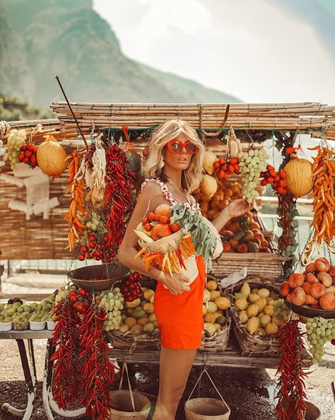 Italian Aesthetic, Fruit Stand, Slim Aarons, The Amalfi Coast, Italian Summer, Planning A Trip, European Summer, Positano, Amalfi Coast