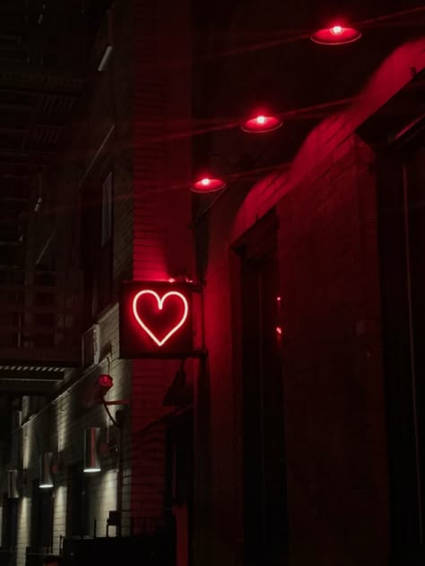 Cute Dark Red Aesthetic, Led Lights Aesthetic Wallpaper, Maroon And Black Aesthetic, Red Dark Aesthetic Wallpaper, Dark Red Heart, Rot Aesthetic Wallpaper, Neon Asthetics, Dark Maroon, Dark Red Things