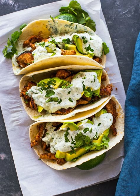 Chicken and Avocado Tacos with Creamy Cilantro Sauce | Gimme Delicious Chicken Avocado Tacos, Salsa Recept, Sauce For Tacos, Creamy Cilantro Sauce, Pan Grilled Chicken, Avocado Tacos, Chicken And Avocado, Avocado Taco, Grilled Chicken Tacos