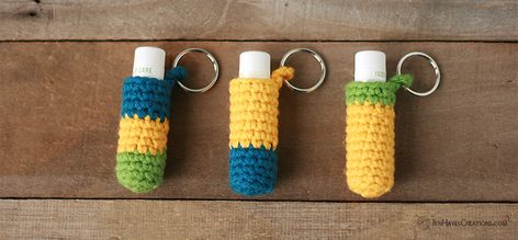 Crochet Chapstick Holder, Keychain Chapstick Holder, Crochet Coasters Free Pattern, Crochet Stocking, Crocheted Jellyfish, Crochet Case, Crochet Cozy, Crochet Keychain Pattern, Christmas Crafts To Make