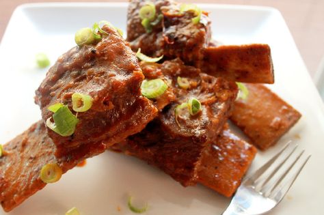 Cajun short ribs from the Creole Contessa - part of Cajun week presented with Feed Your Soul Too Creole Cooking, Cajun Creole Recipes, Cajun Cooking, Iron Chef, Comfort Food Southern, Creole Recipes, Tailgate Food, My Baby Girl, Cajun Recipes