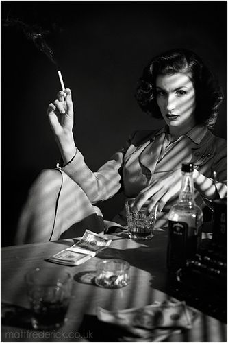 FILM NOIR: MY TOP TEN + TWO (Or, FILM NOIR: MY TOP TWELVE) Office Film, Hard Boiled Detective, Film Noir Photography, Noir Detective, Beau Film, Beautiful Film, 다크 판타지, Foto Tips, Foto Poses