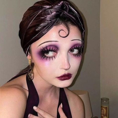 Oct. 30, 2023 - @by.sulli (Instagram), posted June 4, 2022, pinned by @makeupinspocollage, Age: 20s-30 Pull The Lever Kronk, Kostuum Halloween, Funky Makeup, Drag Make-up, Ardell Lashes, Drag Makeup, Swag Makeup, Cool Makeup Looks, Dope Makeup