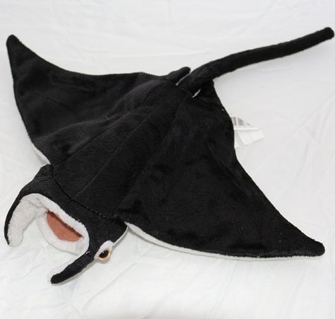 Manta Ray Plush, Shark Purse, Felt Creations, Manta Ray, Gadgets And Gizmos, Fluffy Blankets, Toy Box, Sea Fish, Craft Patterns