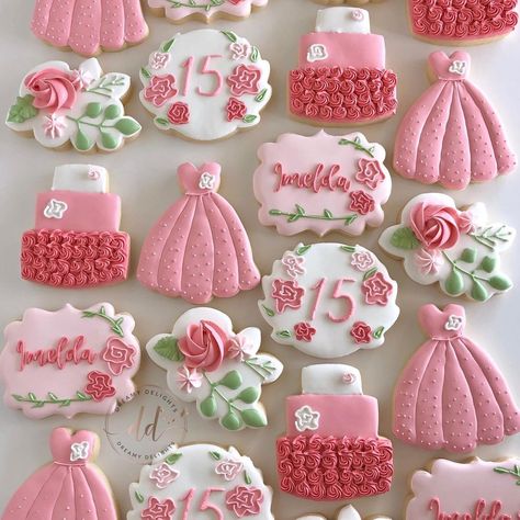 Quinceanera Decorated Cookies, Quinceanera Cookies Ideas, Quinceañera Treats, Quinceanera Cookies Decorated, Quinceanera Cookies, Quince Cookies, Quince Stuff, Quinceanera Pink, Pink Cookies