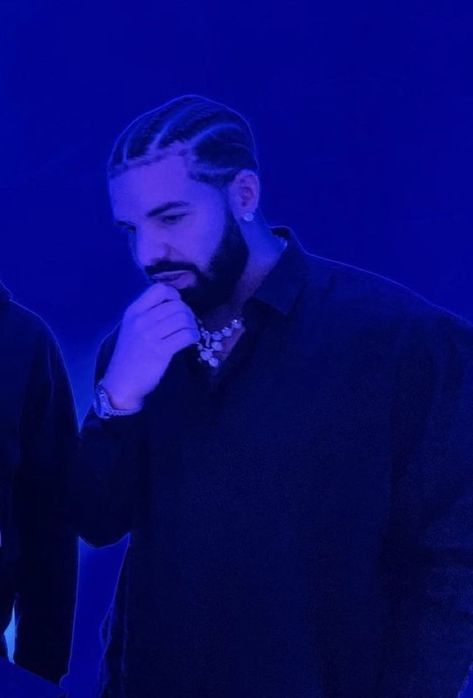 Drake Blue Aesthetic, Aubrey Graham, Champagne Papi, Rapper Aesthetic, Drake Photos, Drizzy Drake, Drake Drizzy, Drake Graham, Aubrey Drake