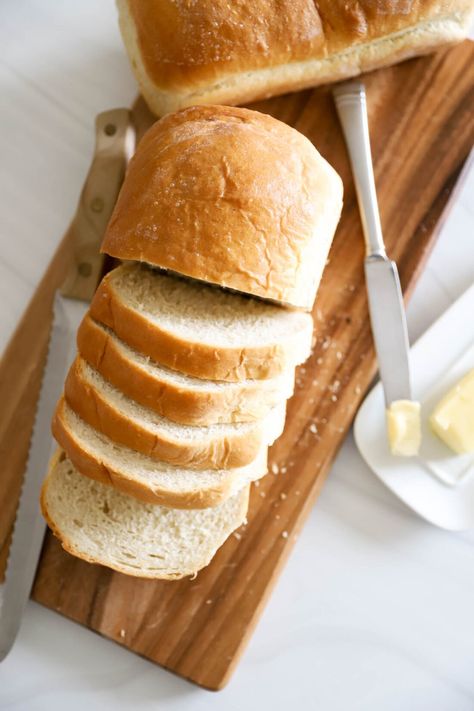 Easy Sandwich Bread, Easy Sandwich Bread Recipe, Sandwich Bread Recipe, Easy Sandwich, Baking Breads, Bread At Home, Sandwich Bread Recipes, No Rise Bread, Sandwich Fillings