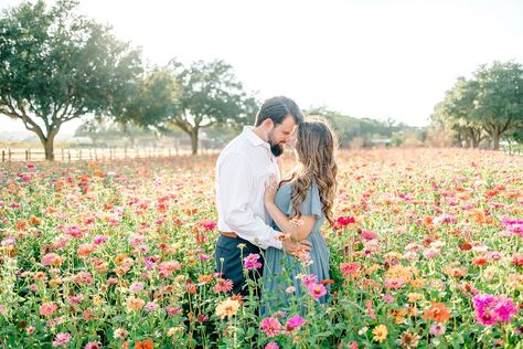 Engagement photo session at The Wildseed Farms in Fredericksburg Texas 0010 Fredericksburg Texas Engagement Photos, Fredericksburg Wedding Venues, Fredericksburg Wedding, Texas Engagement Photos, Field Wedding, Fredericksburg Texas, Engagement Inspiration, Flower Field, Engagement Photo