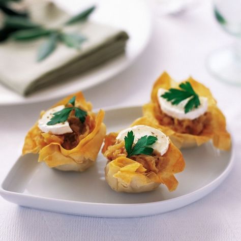 Filo tarts with caramelized onions and goat’s cheese - Woman And Home Chile Lime Shrimp, Shrimp Bites, Chili Lime Shrimp, Bacon Wrapped Shrimp, Starter Recipes, Lime Shrimp, Crowd Pleasing Appetizers, Homemade Guacamole, Spicy Shrimp