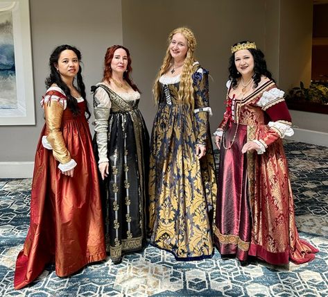 1490s Italian Fashion, Gamurra Gown, Italian Gamurra, Diy Ren Faire Costume, Borgia Dress, Asoiaf Fashion, Borgias Costumes, Elizabethan Gown, 15th Century Fashion