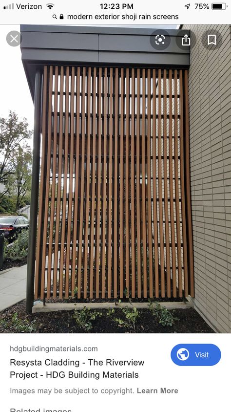 Vertical Slats Wall, Privacy Wall On Deck, Modern Wood Fence, Garage Pergola, Front Wall Design, Pop False Ceiling Design, Entry Wall, Vertical Garden Wall, Timber Screens