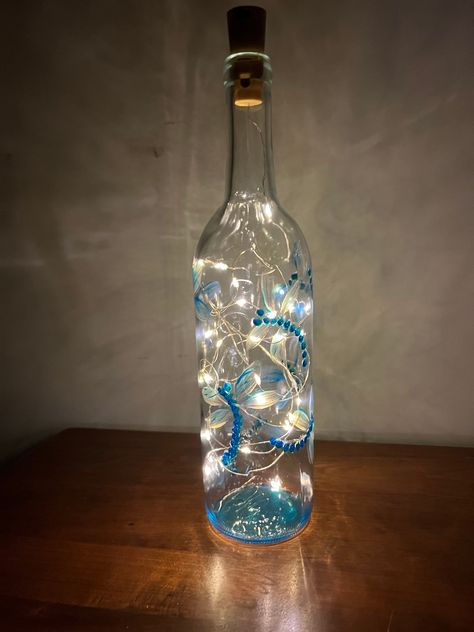 Seashell Chimes, Globe Ideas, Fantasy Crafts, Lighted Bottles, Wine Bottle Trees, Reuse Wine Bottles, Wine Bottle Crafts Christmas, Jars Ideas, Painting Glass Jars