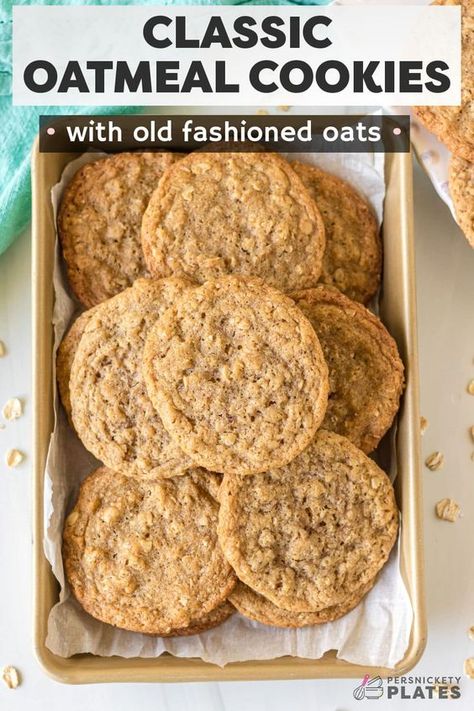 Classic oatmeal cookies with old fashioned oats are simple, no-frills cookies, that are truly the best. If you're like me and prefer to eat your oats in cookie form, then this easy recipe is one you'll love! Basic pantry staples without the need for an electric mixer deliver oats cookies with a chewy texture and buttery, brown sugary flavor with a hint of cinnamon and nutmeg for good measure! | www.persnicketyplates.com Old Fashioned Rolled Oats Recipe, Crunchy Oatmeal Cookies, Cookie Recipe With Oil, Easy Oatmeal Cookies, Homemade Oatmeal Cookies, Old Fashioned Oatmeal Cookies, Oatmeal Cookies Recipes Easy, Cheap Cookies, Oats Cookies