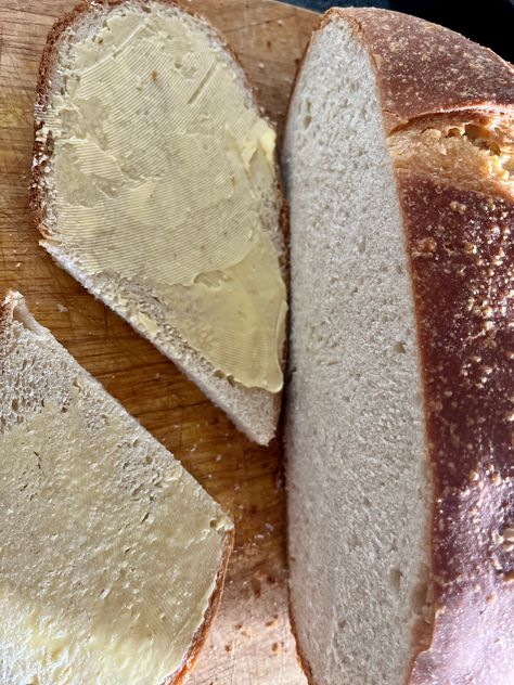 Go to any Basque restaurant and you are sure get bread that tastes pretty much just like this sheepherders bread recipe! This is as close to traditional as it gets. If you were to cook it over coals or in a sheep wagon stove then it would be the real deal!  I have been making this sheepherders bread since I was probabl Shepherds Bread Recipe, Pheasant Bread Recipe, Dense Bread Recipe, Sheepherders Bread Recipe, Sheep Wagon, Peasant Bread, Bread Makers, King Food, King Arthur Flour