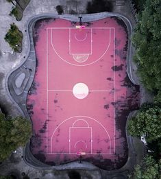 Field Architecture, Colorful Architecture, Sports Field, Urban Landscape Design, Basketball Courts, Bola Basket, Landscape And Urbanism, Landscape Architecture Design, Landscape Projects