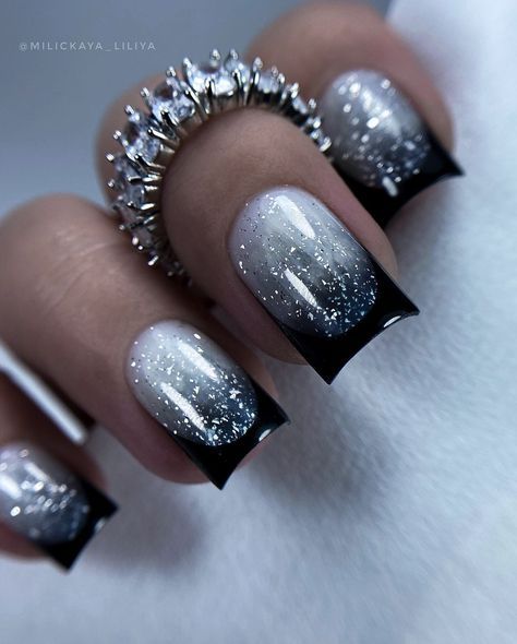 Sparkly Black Nail Designs, Black Nails With Sparkle Tips, Jelly Roll Concert Nail Ideas, Wedding Nails Black And White, Black And Silver Wedding Nails, New Nail Designs 2024, Silver Manicure Ideas, Nails Moon Design, Sparkly Chrome Nails