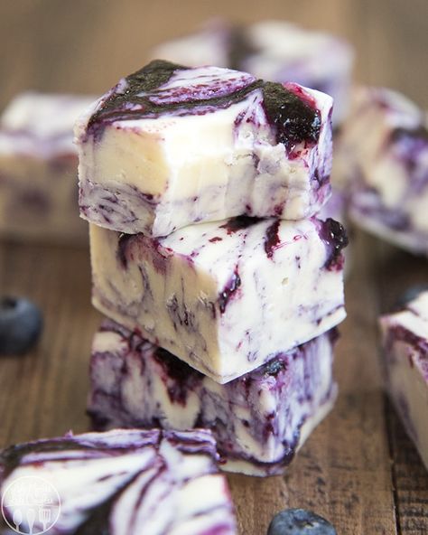 Cheesecake Fudge Recipe, Huckleberry Recipes, Blueberries And Cream, Cranberry Fudge, Sweetened Condensed Milk Recipes, Rocky Road Fudge, Cream Fudge, White Chocolate Fudge, Blueberry Chocolate